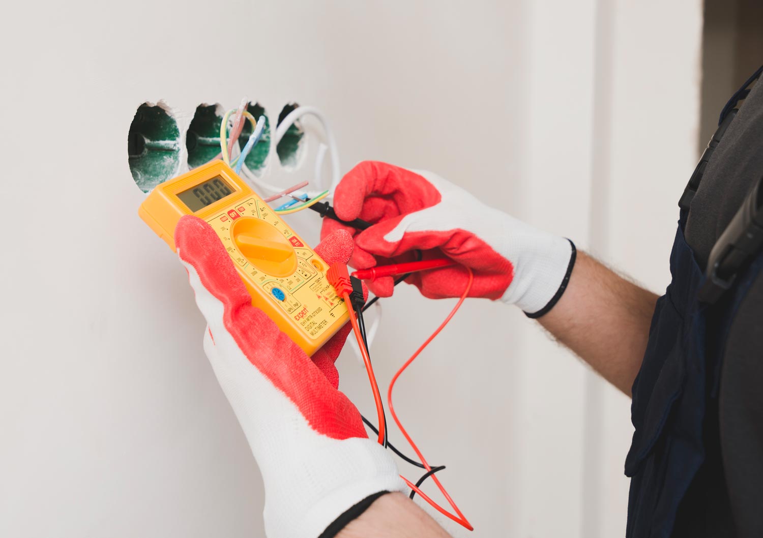 image-bank-electricien-5